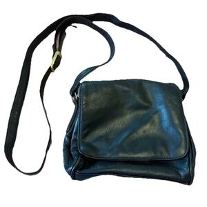 Worthington Black Leather Crossbody Bag Minimal Classic Everyday Purse Y2K